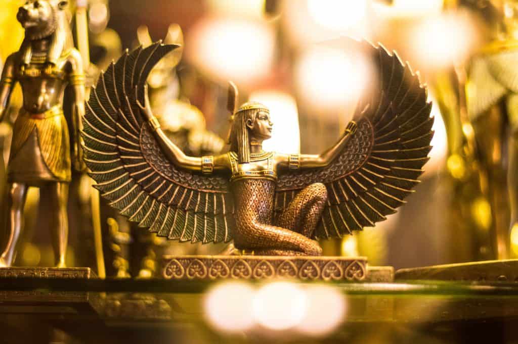 ancient egypt statue symbolism of hawk